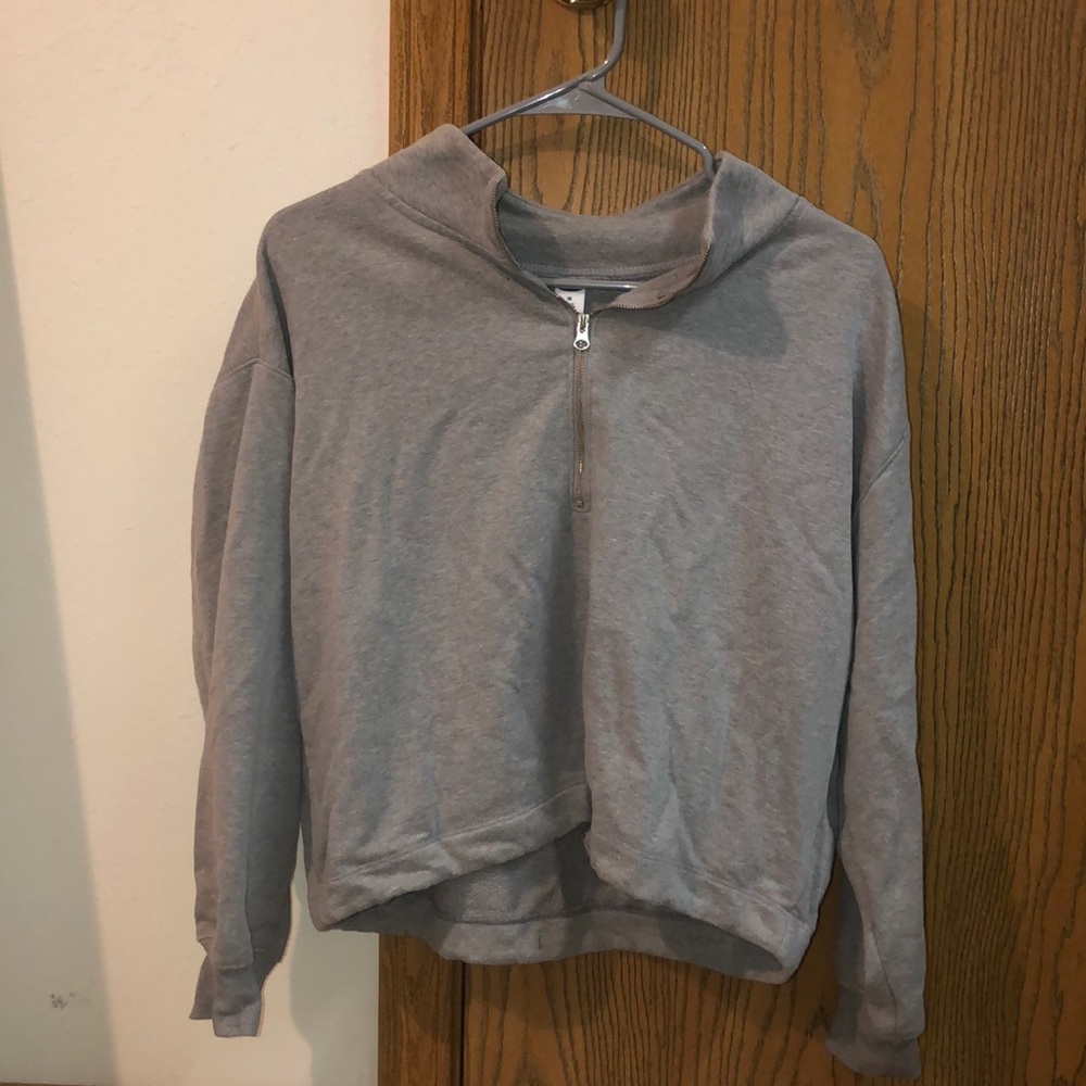 Half Zip cropped crewneck